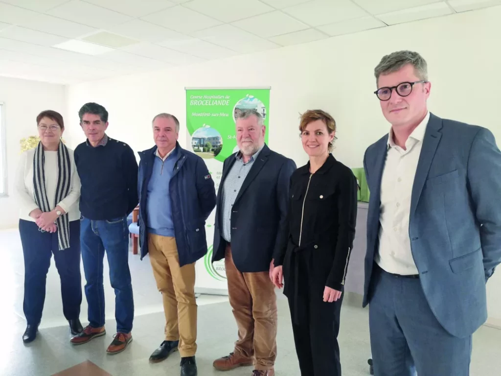 Des élus présents pour les dernières nouvelles de l'hôpital.