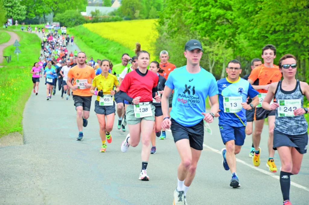 Les coureurs de la course du muguet.
