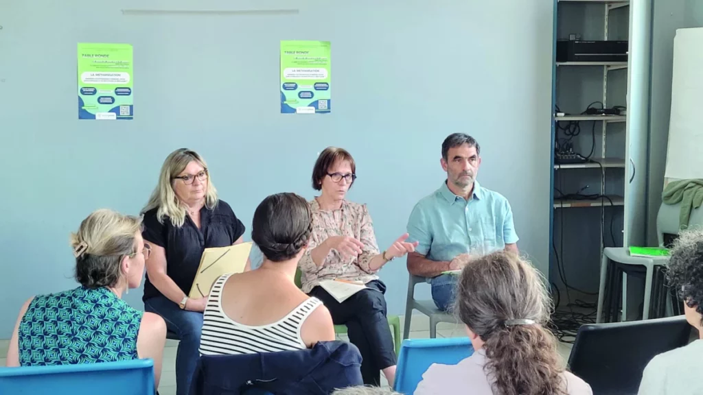 Les élus écologistes en réunion.