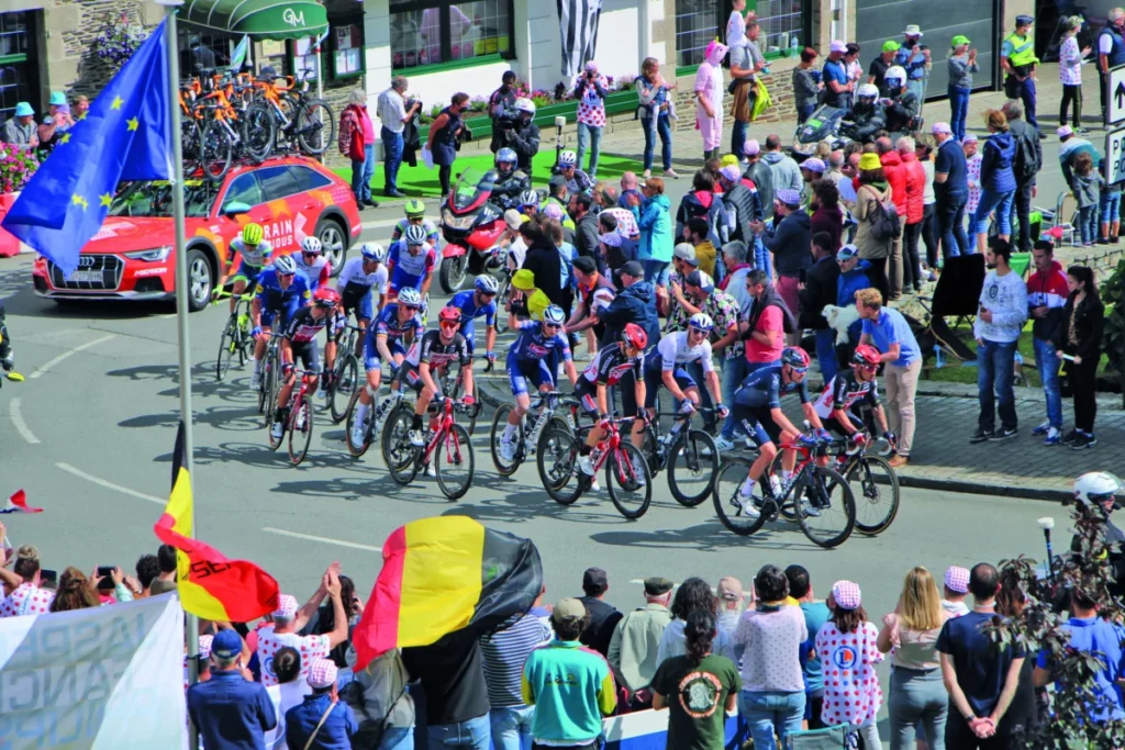 Photo d'archive en pleine course du Tour de France.